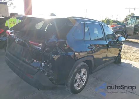 2021 Toyota Rav4 Xle z USA, uszkodzony, nr VIN 2T3W1RFV8MC165103